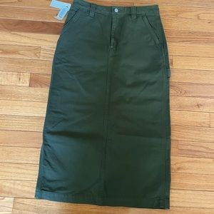 Aritzia TNA Greenwich Skirt Mid Length NWT Size 6